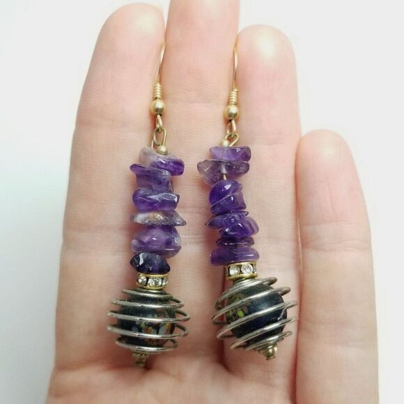 Vintage Purple Beaded Dangle Drop Earrings, Fun Spiral, Polished Stone, Estate - Picture 4 of 5